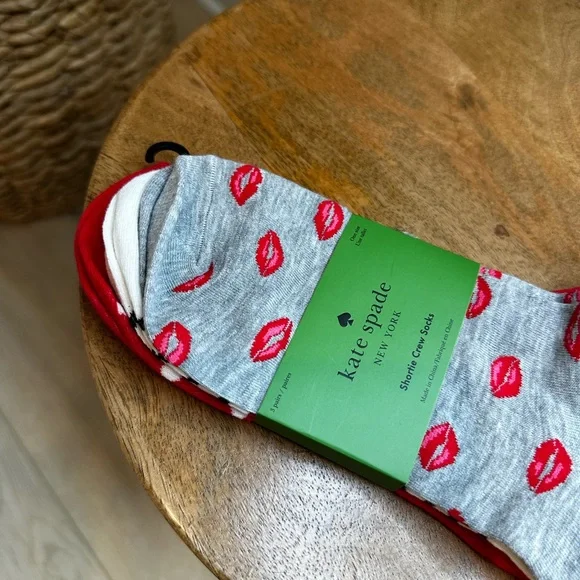 Kate Spade Valentine’s Day lips polka dot stripes shortie crew socks 3 pack - Picture 3 of 7